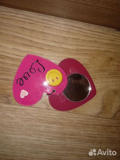 Мелкие игрушки, 3 палитры и брелок зеркальце