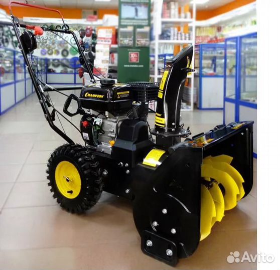 Самоходный бензиновый снегоуборщик Чемпион (556) 2