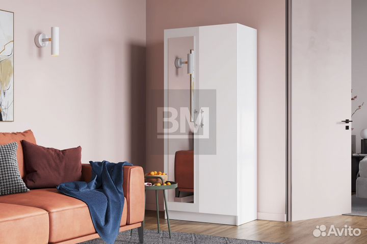 Шкаф белый с зеркалом, новый