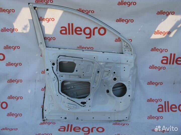 Toyota Rav 4 IV дверь передняя левая белая 2013+