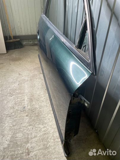 Дверь передняя правая Volkswagen Passat B5 1.6 AHL