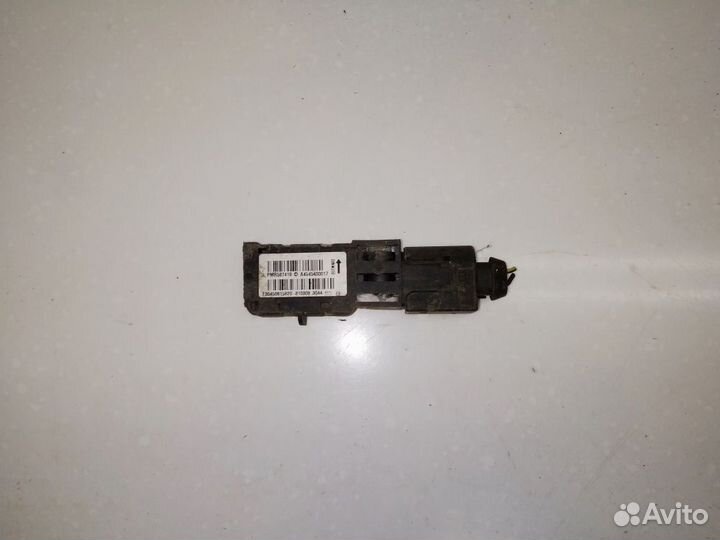 Датчик удара передний Mitsubishi Colt Z3