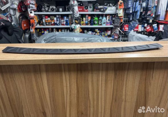 Накладка на задний бампер универсальная