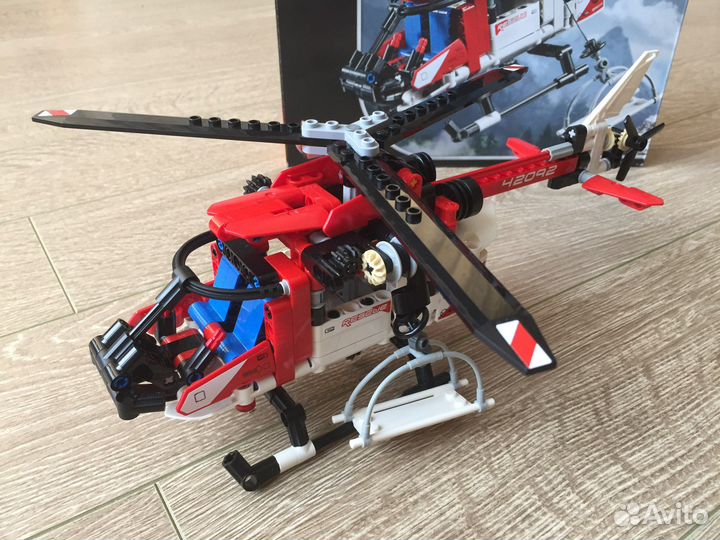 Lego technic 42092 спасательный вертолет