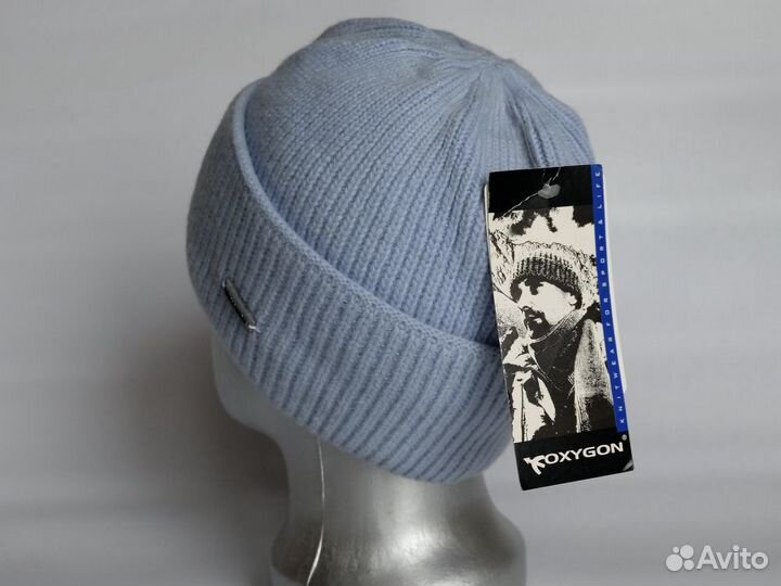 Шапка из шерсти 