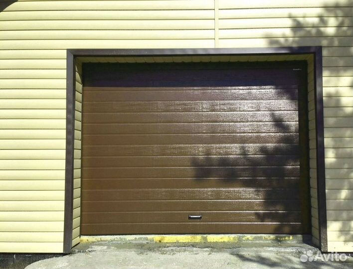 Гаражные ворота дамаст в наличии