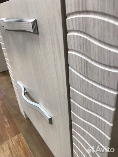 Стол письменный