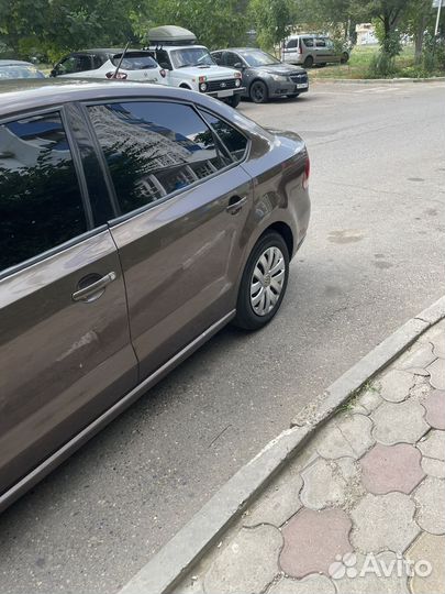 Volkswagen Polo 1.6 МТ, 2015, 240 000 км