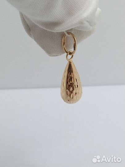 Золотая подвеска