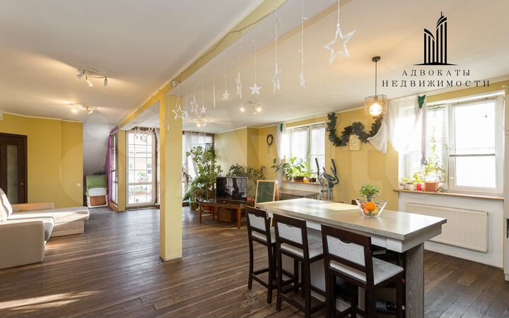 3-к. квартира, 114 м², 4/4 эт.