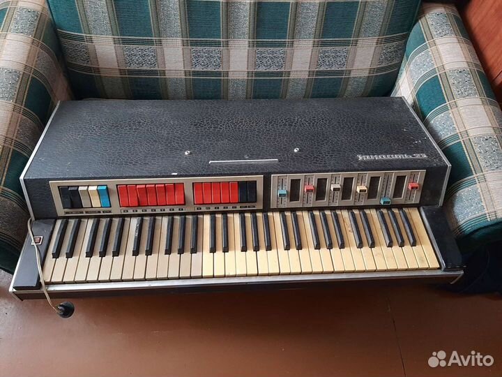 Синтезатор Юность 73