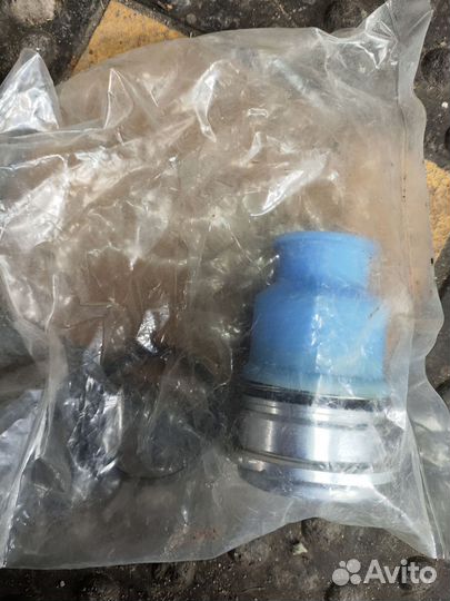 Шаровая опора Киа Соренто 2