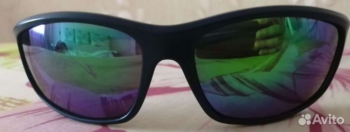 Очки солнцезащитные