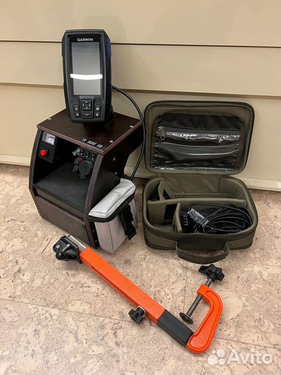 Эхолот Garmin Striker Plus 4cv - полный комплект