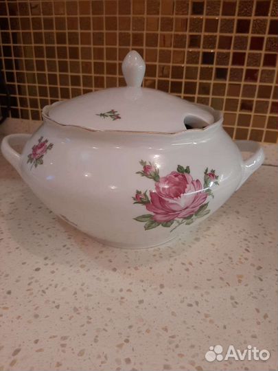 Фарфоровая супница Кахла ГДР. 60-70г. Винтаж