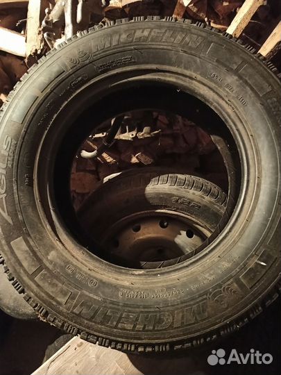 Michelin Agilis 235/65 R16