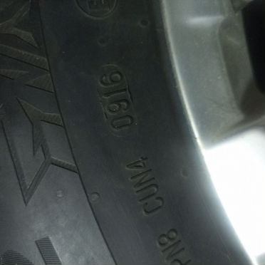 Continental IceContact 2 275/55 R19