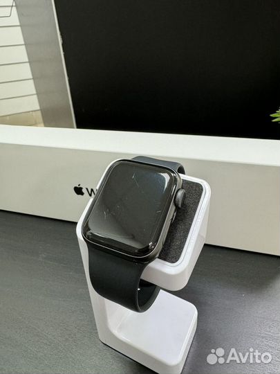 Apple Watch SE 40mm Space Gray оригинал