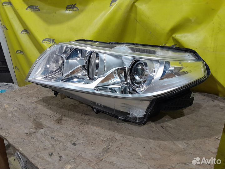 Фара левая Suzuki Vitara 2015+ новый оригинал