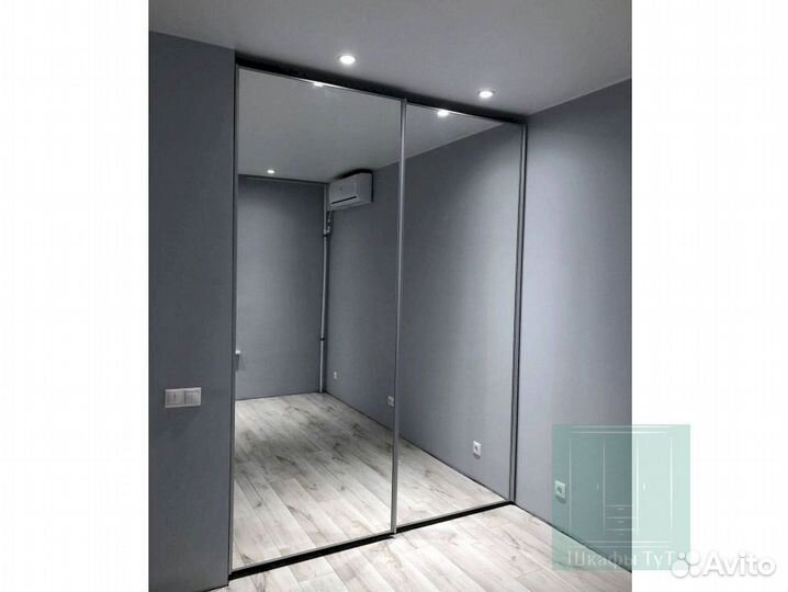 Черный шкаф