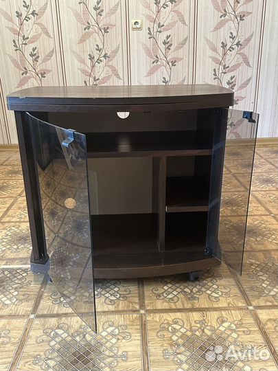 Тумба под телевизор