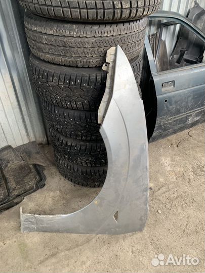 Переднее правое крыло ford focus