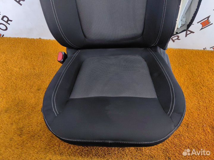 Сиденье переднее левое Renault Duster K9KR858 2021
