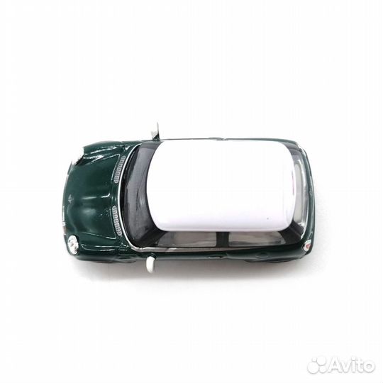 Модель автомобиля Schuco New Mini Cooper 1:87