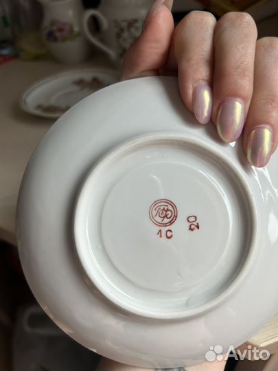 Фарфоровые блюдца