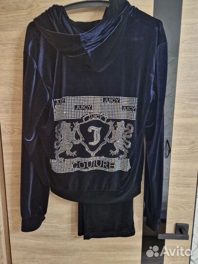 Спортивный костюм женский