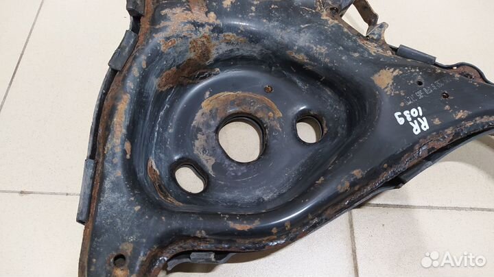 Рычаг задний нижний правый A6 C6,4F 2005-2011