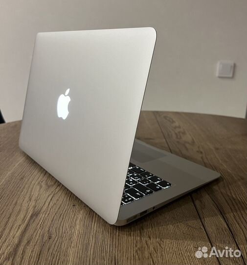 Apple MacBook Air 2017 (i5/8gb/128gb)