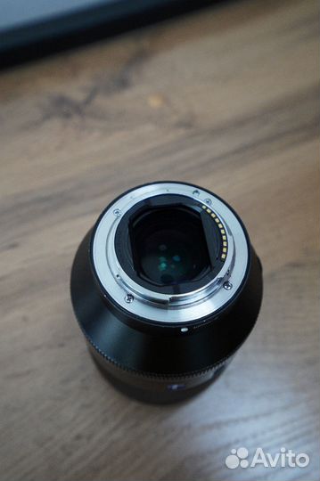 Объектив полнокадровый портретный Sony SEL50F14Z