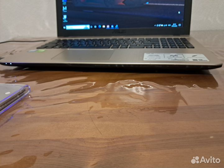 Шустрый SSD Core i3 7thGen+HDD GeForce 920MX 12RAM