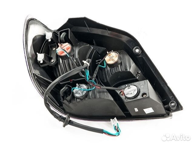 Фонарь задний Mitsubishi Outlander 1 03-07