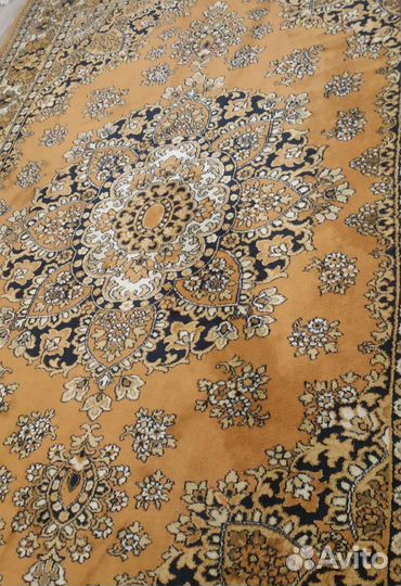 Ковер шерстяной