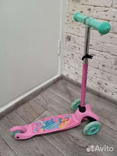 Самокат Barbie mini Новые