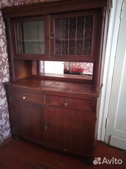 Старинный буфет