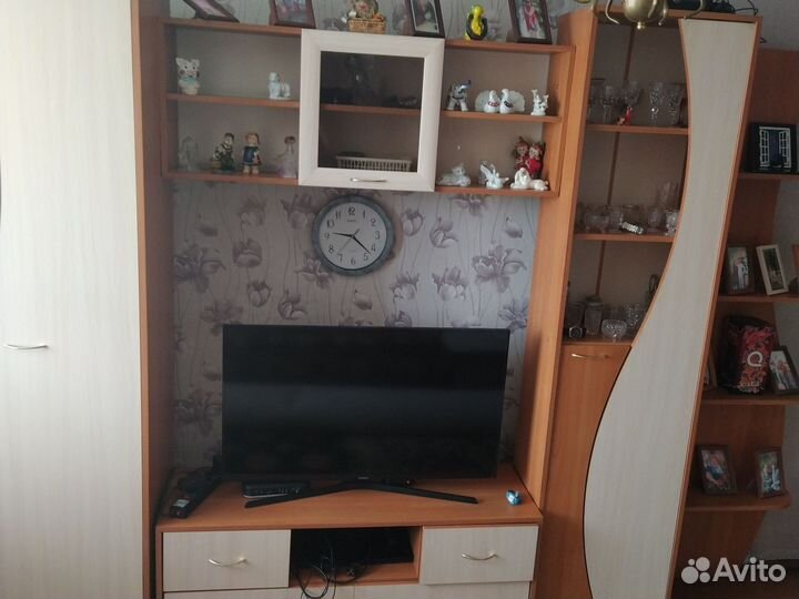 Стенка в гостиную со шкафом
