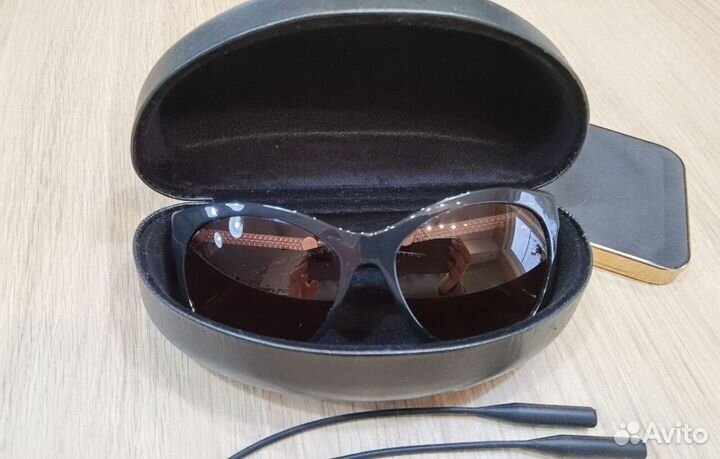 Солнцезащитные очки женские versace