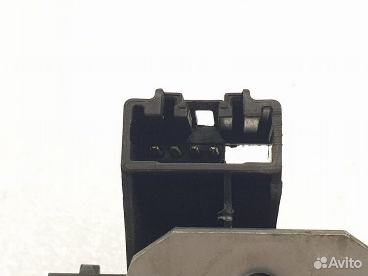 Замок багажника Ford Mondeo 4 1.6 TI kgba 2013