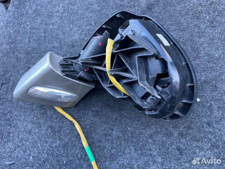 Зеркало левое Peugeot 308