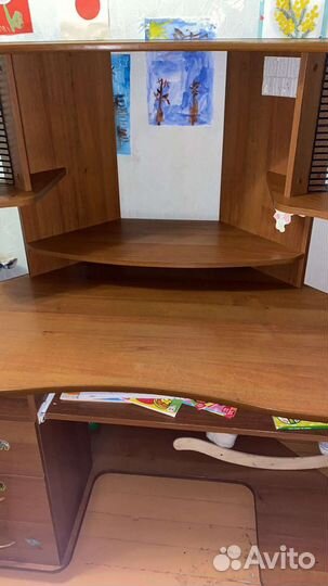 Компьютерный стол