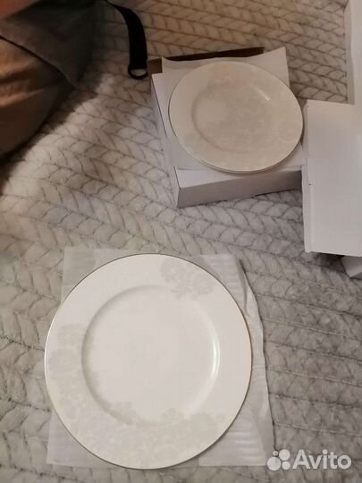 Набор фарфоровой посуды