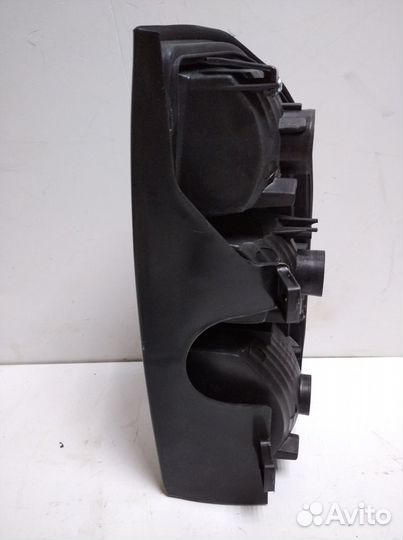 Фонарь задний Toyota Land Cruiser Prado (90)