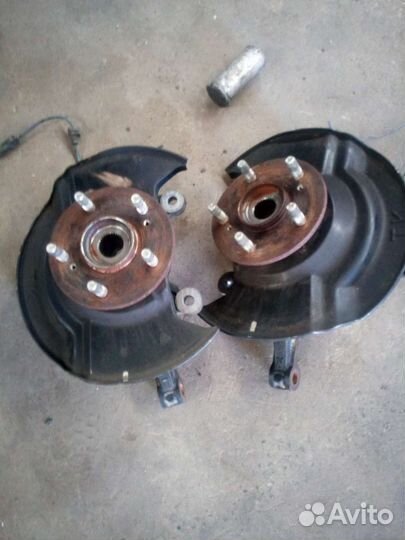 Ступица.Кулак поворотный передний,цапфа задняя