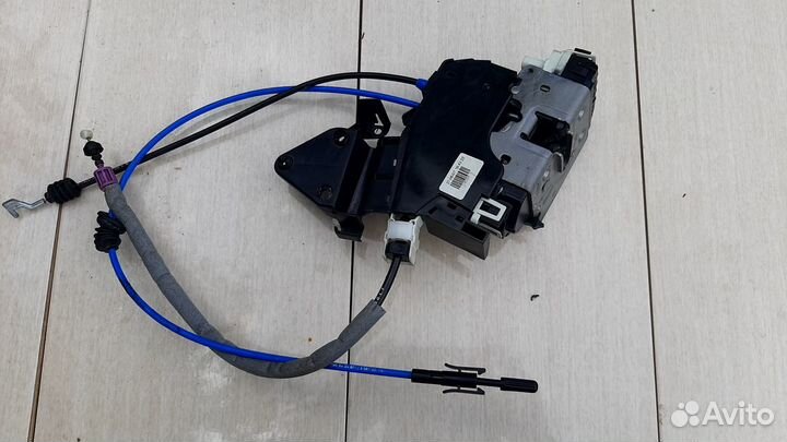 Замок двери Mercedes C-class W204