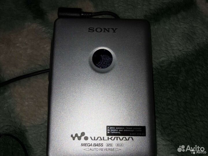 Кассетный плеер Sony walkman WM-EX-527