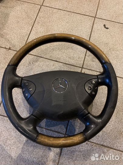 Руль на мерседес w211