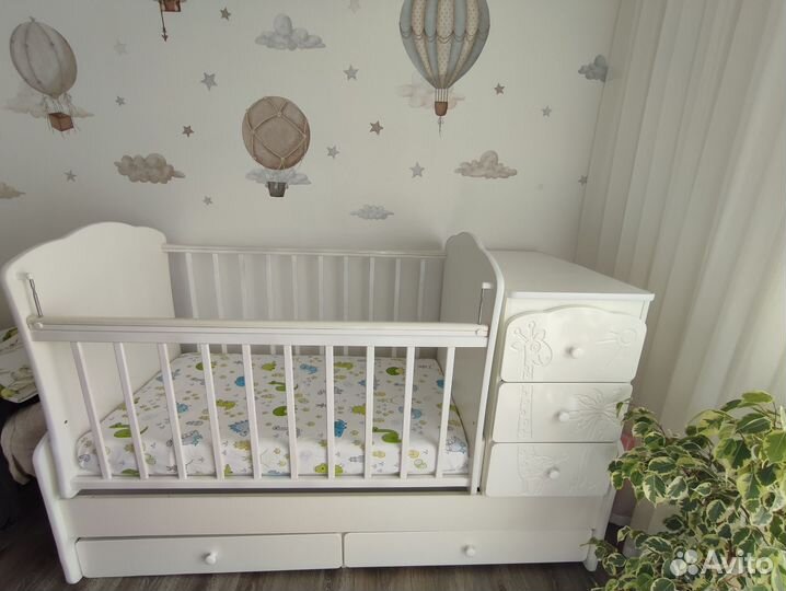 Детская кроватка трансформер с маятником